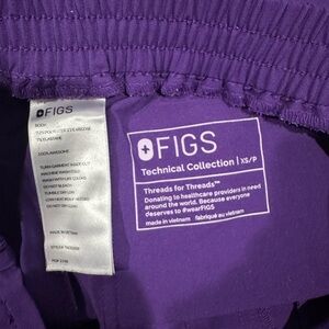 Figs 10 pocket straight leg scrub pant